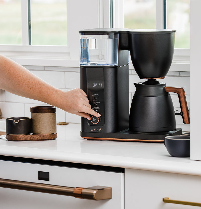 Cafe Drip Coffee Maker, 10 Cup, Vacuum Carafe, Wifi - Matte Black