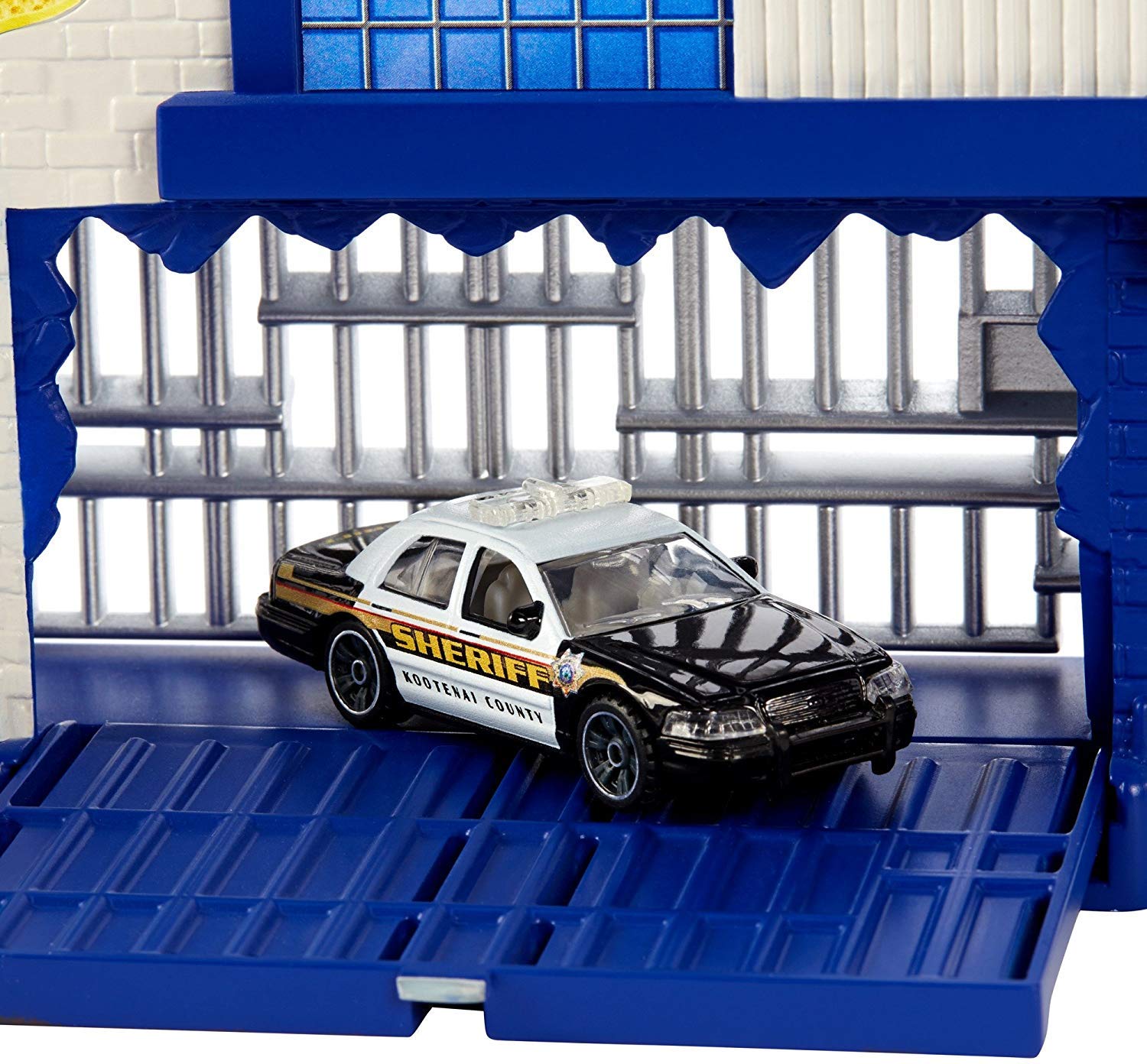 Matchbox Rescue Headquarters Playset – Square Imports