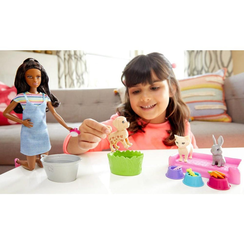 Barbie Play 'n Wash Pets Playset with Brunette Barbie Doll and 3 Color-Change Animal Figures