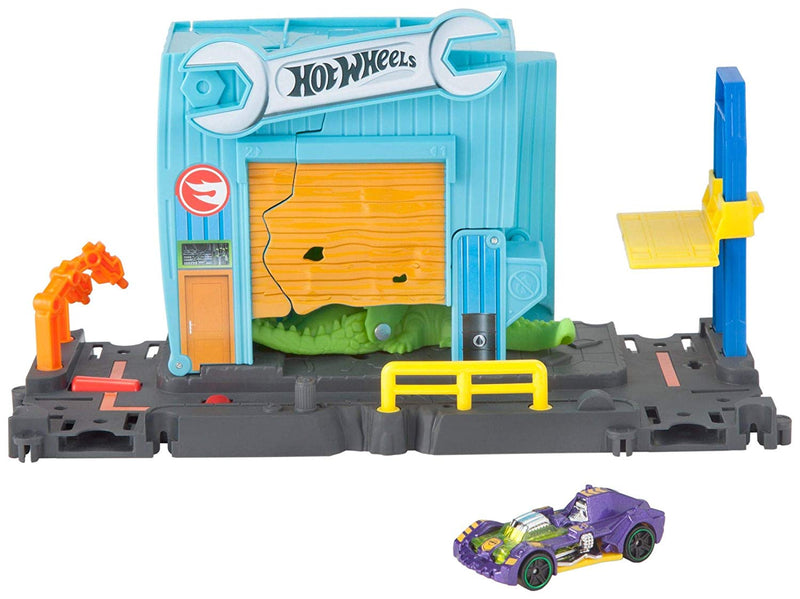 Hot Wheels City Gator Garage Attack Playset Square Imports