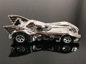 HOT WHEELS DC 80 years Batman Vehicle