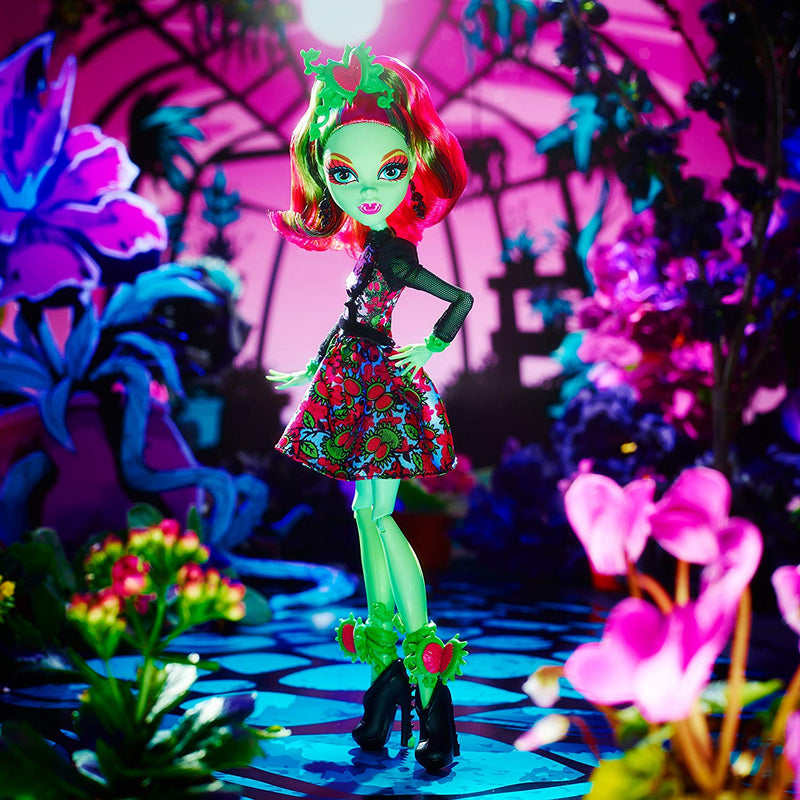 Monster High Gloom 'n Bloom Venus McFlytrap Doll