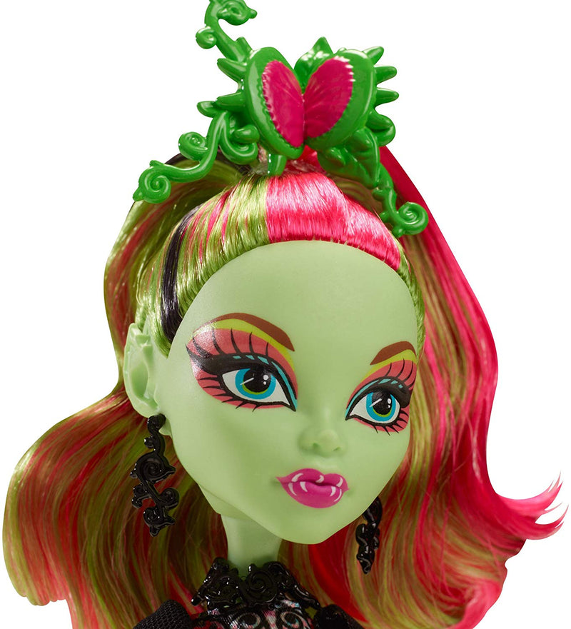 Monster High Gloom 'n Bloom Venus McFlytrap Doll